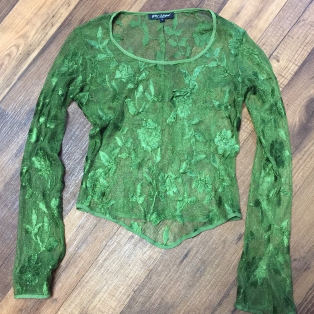 ⭐️⭐️⭐️ ISO  Green Lace Betsey Johnson Top ⭐️⭐️⭐️